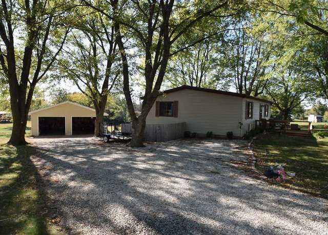 Property at 20018 Painted Cup Dr, Unionville, MO 63565, 2 beds, 2 baths