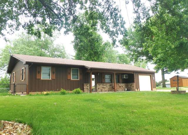 Property at 210 N Hollis Way, Kirksville, MO 63501, 3 beds, 2 baths