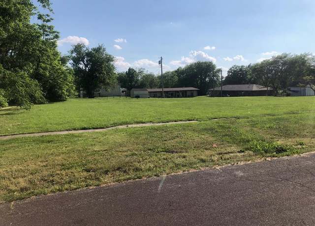 Property at 218 W Booker St, Marceline, MO 64658