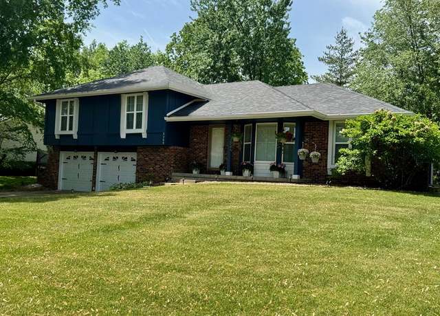 Property at 2309 York St, Kirksville, MO 63501, 5 beds, 3 baths