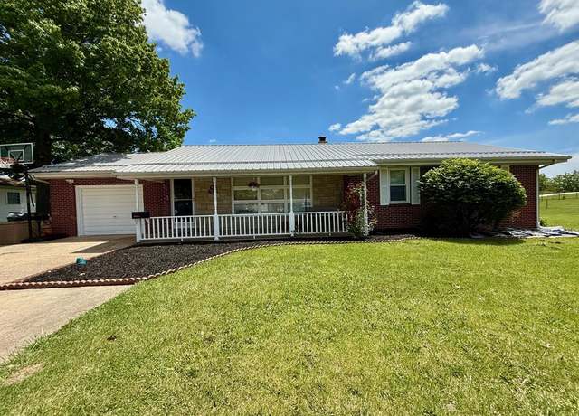 Property at 33 Overbrook Dr, Kirksville, MO 63501, 4 beds, 2 baths