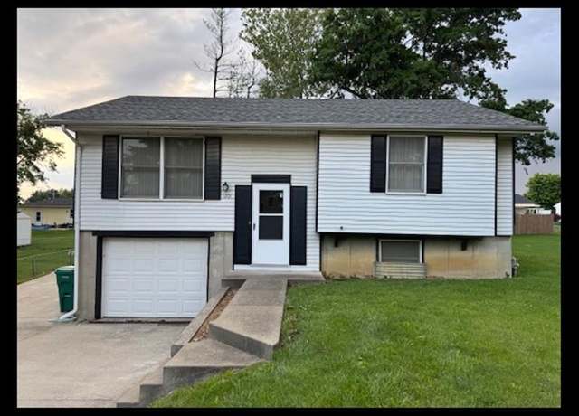 Property at 1201 Maffry St, Macon, MO 63552, 3 beds, 1 bath