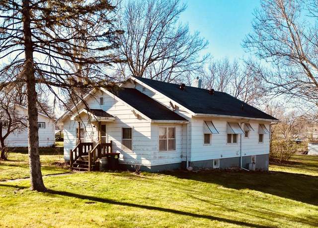 Property at 501 W Walker St, Marceline, MO 64658, 3 beds, 1 bath