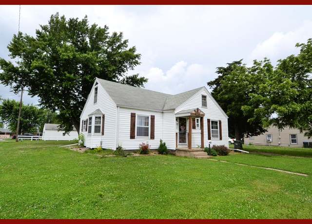 Property at 1316 S Porter Ave, Kirksville, MO 63501, 4 beds, 2 baths
