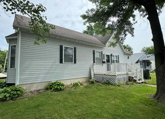 Property at 1203 E Randolph St, Kirksville, MO 63501, 4 beds, 2 baths