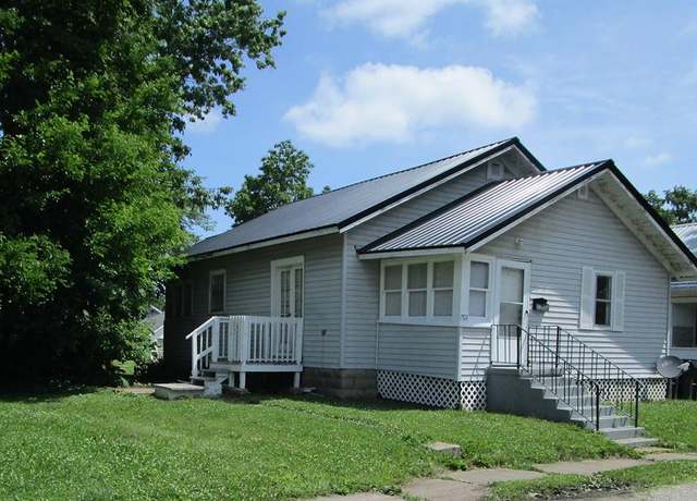 Property at 709 E Line St, Kirksville, MO 63501, 3 beds, 1 bath