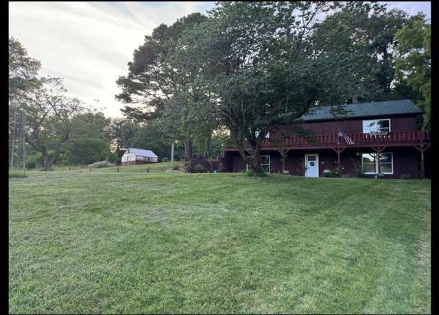 Property at 1003 Noll Dr, Macon, MO 63552, 3 beds, 3 baths