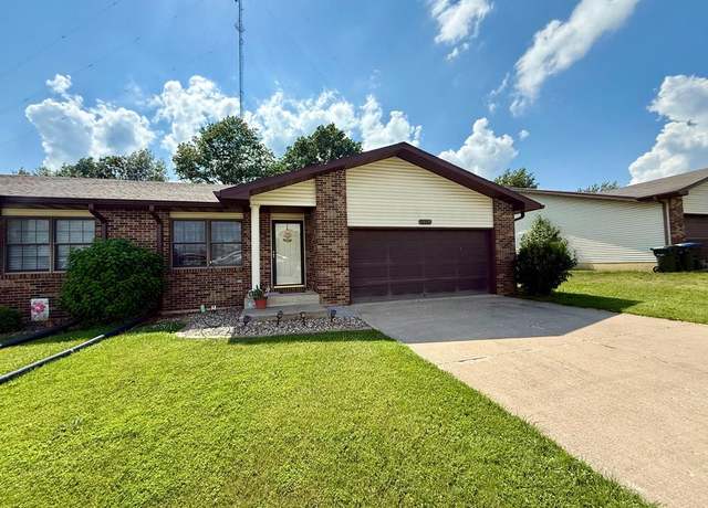 Property at 1411 Crown Dr, Kirksville, MO 63501, 3 beds, 2 baths