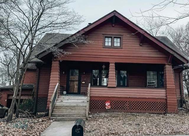 Property at 216 North St, Brookfield, MO 64628, 4 beds, 3 baths