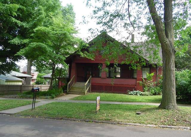Property at 216 North St, Brookfield, MO 64628, 4 beds, 3 baths