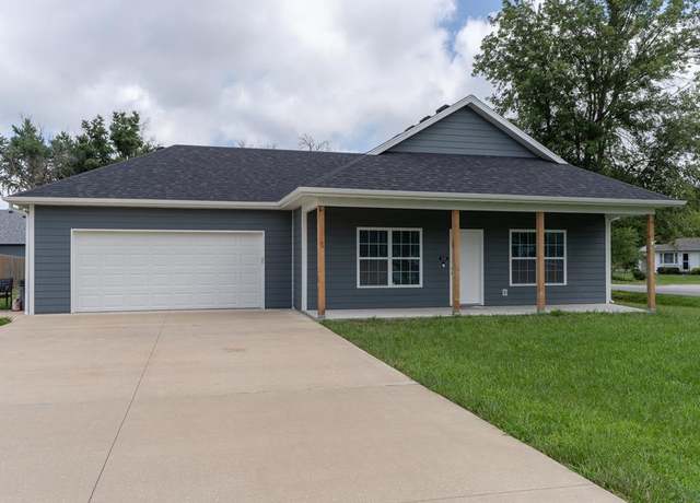 Property at 201 Southwest Cir, Centralia, MO 65240, 3 beds, 2 baths