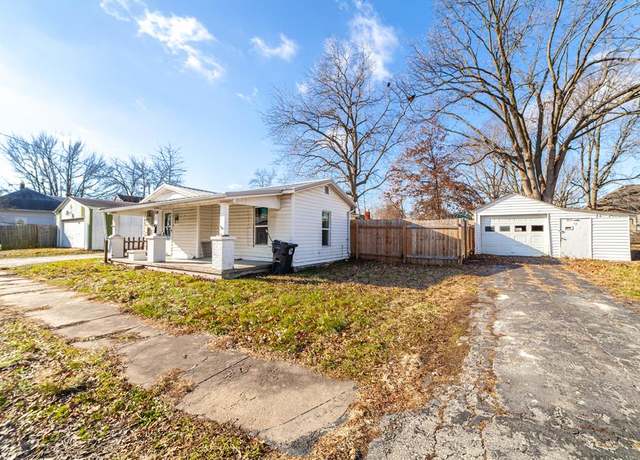 Property at 915 Owens St, Moberly, MO 65270, 1 bed, 1 bath