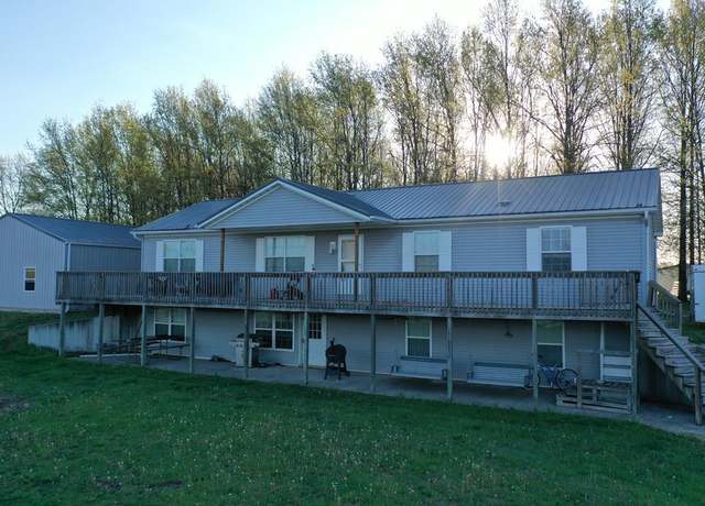 Property at 32505 Hawk Ave, Salisbury, MO 65281, 4 beds, 3 baths