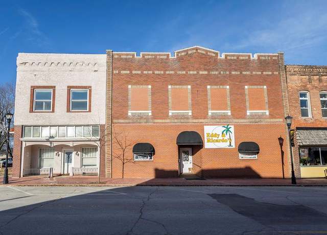 Property at 118 S Main Street Usa, Marceline, MO 64658, 3 beds, 2 baths