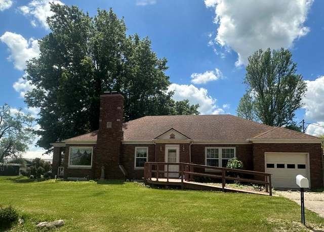 Property at 1903 Putnam St, Unionville, MO 63535, 2 beds, 1 bath