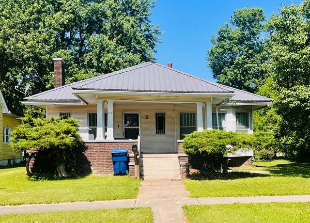 Property at 915 Brookfield Ave, Brookfield, MO 64628, 2 beds, 1 bath