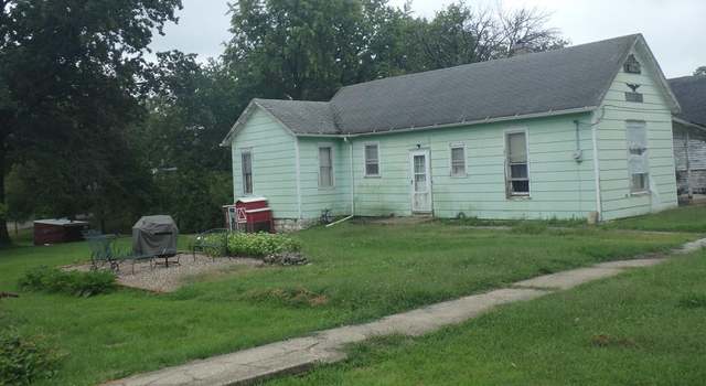 Photo of 604 N Main St, Edina, MO 63537