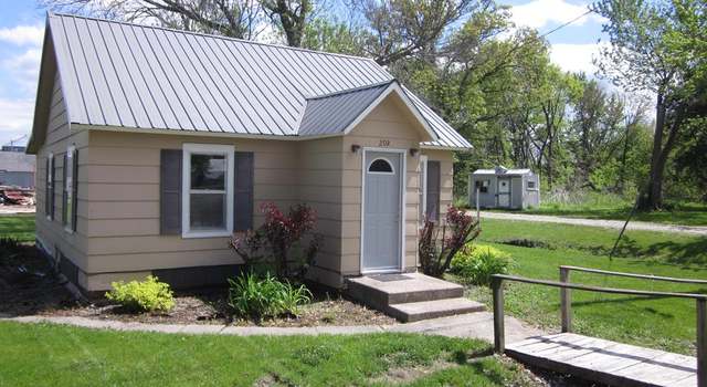 Photo of 202 First St, Baring, MO 63531