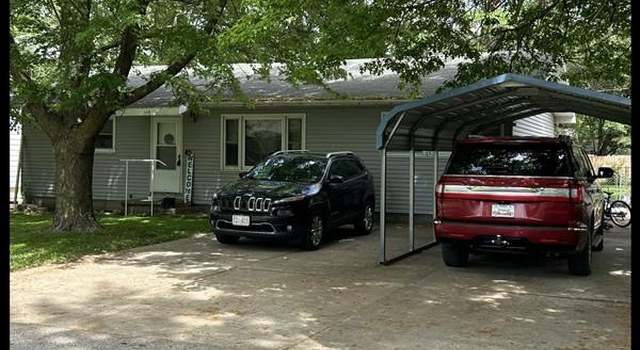 Photo of 116 Adams St, Centralia, MO 65240