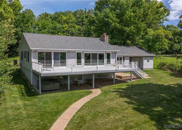 Property at 288 Oak Ridge Rd, Lake Ozark, MO 65049, 4 beds, 3 baths