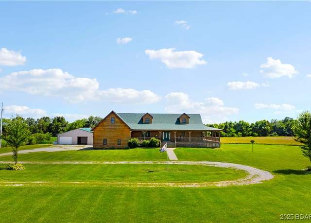 Property at 9422 Highway 52, Versailles, MO 65084, 4 beds, 3.5 baths