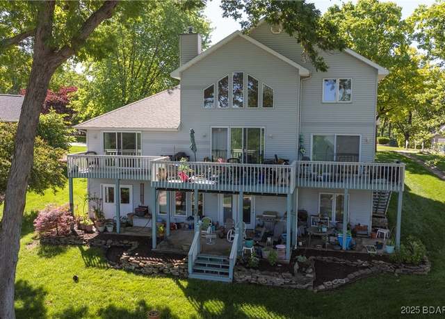 Property at 1396 Robyn Ct, Osage Beach, MO 65065, 4 beds, 3.5 baths