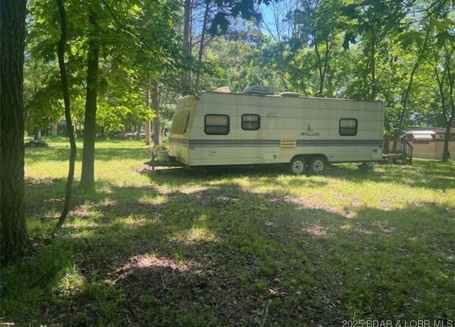 Property at 4570 Hickory Hills Dr, Stover, MO 65078