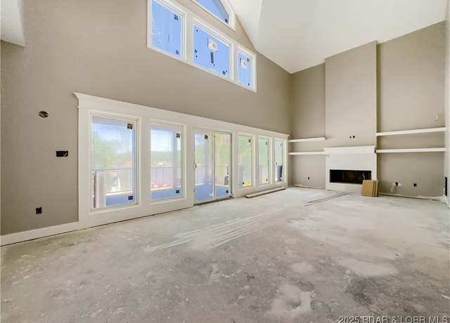 Property at 17 Eagles Pass, Climax Springs, MO 65324, 3 beds, 2.5 baths