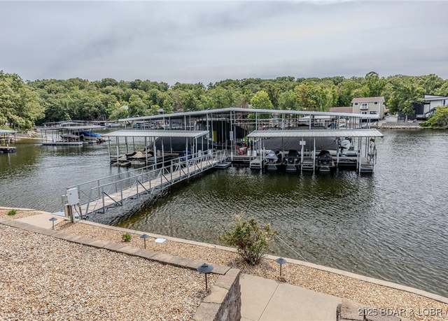 Property at 420 Outer Dr, Lake Ozark, MO 65049, 4 beds, 3.5 baths
