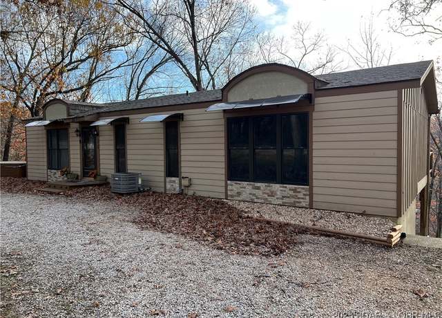 Property at 28 Four Winds Ct, Lake Ozark, MO 65049, 3 beds, 2 baths