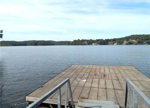Property at 6748 Viking Trl, Osage Beach, MO 65065, 3 beds, 2 baths