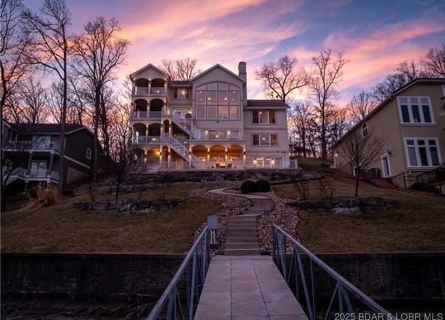 Property at 260 Greystone Ln, Villages, MO 65079, 8 beds, 6.5 baths
