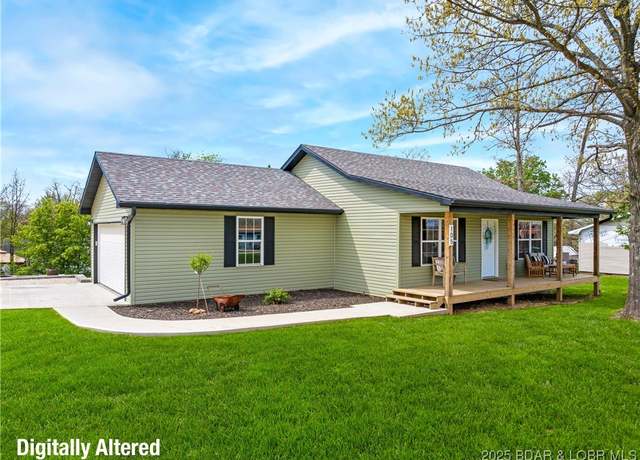 Property at 105 Sunset Dr, Camdenton, MO 65020, 2 beds, 1 bath