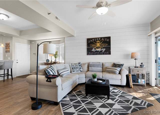 Property at 103 Harbour Towne Dr E #103, Lake Ozark, MO 65049, 3 beds, 2 baths
