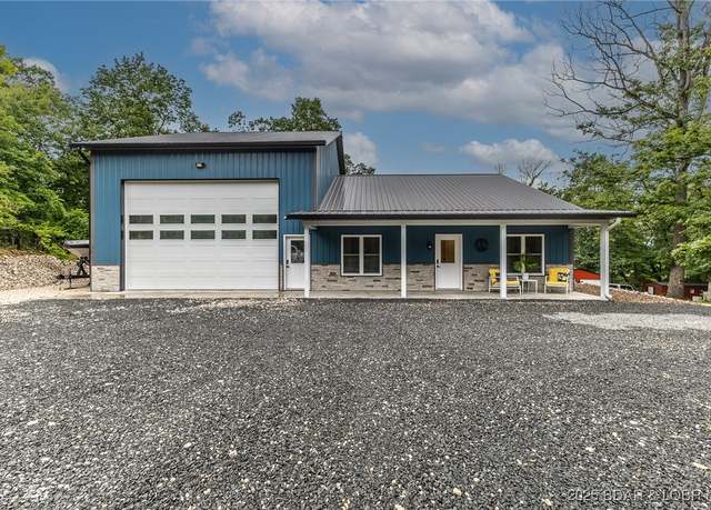Property at 305 Highlands Dr, Camdenton, MO 65020, 3 beds, 3 baths