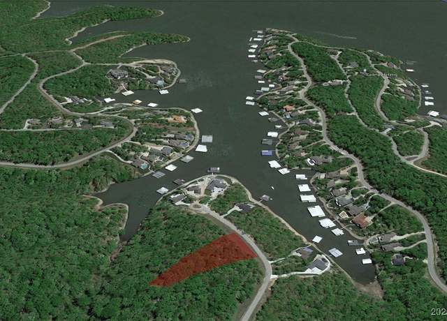 Property at 365 Waterview Rdg, Villages, MO 65079
