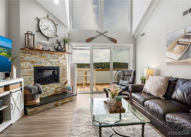 Property at 1481 Ledges Dr #949, Osage Beach, MO 65065, 4 beds, 3 baths
