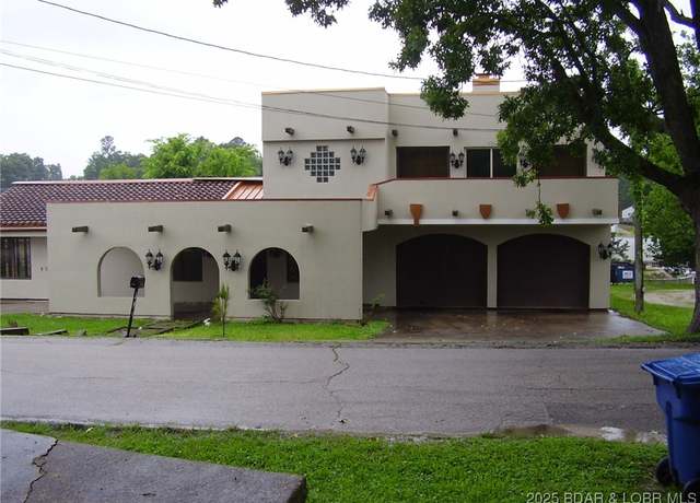 Property at 45 Lake Rd, Camdenton, MO 65020, 3 beds, 2 baths