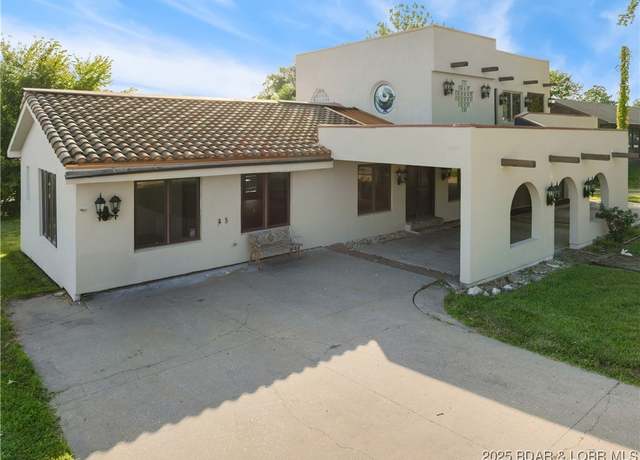 Property at 45 Lake Rd, Camdenton, MO 65020, 3 beds, 2 baths