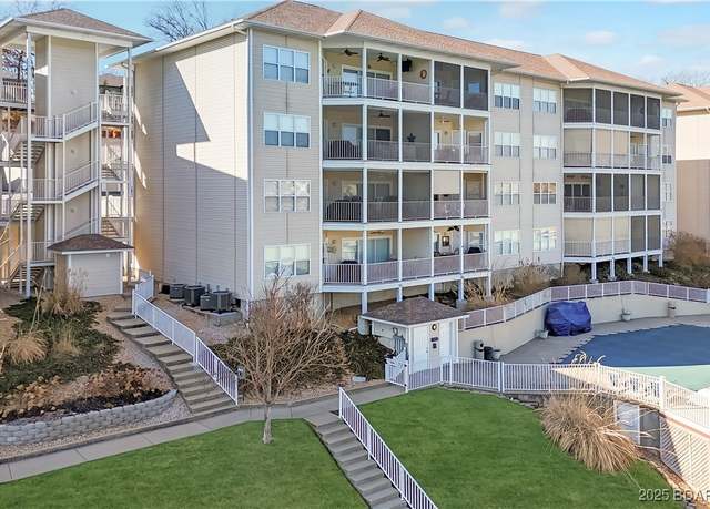 Property at 94 Port Royale Dr Unit 1D, Sunrise Beach, MO 65079, 3 beds, 2 baths