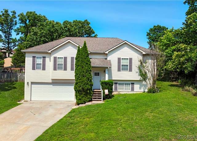 Property at 67 Sherwood Dr, Camdenton, MO 65020, 4 beds, 3 baths