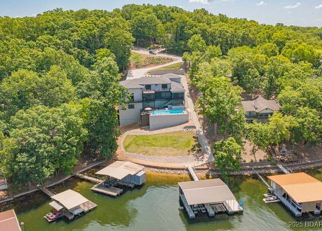 Property at 481 Comanche Rd, Lake Ozark, MO 65049, 5 beds, 5 baths