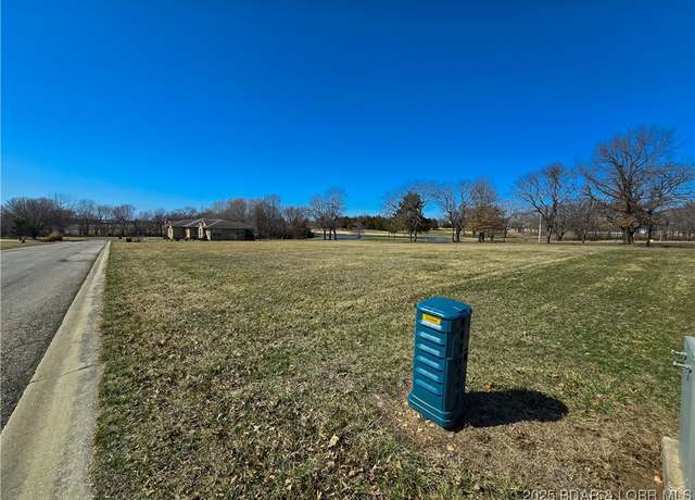 Property at 13955/13961 Hutchison Dr, Versailles, MO 65084