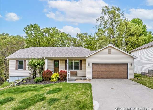 Property at 93 Trail Ridge Ln, Camdenton, MO 65020, 4 beds, 3 baths
