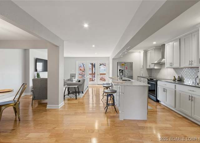 Property at 7 Lone Timber Unit 1B, Four Seasons, MO 65049, 3 beds, 2 baths