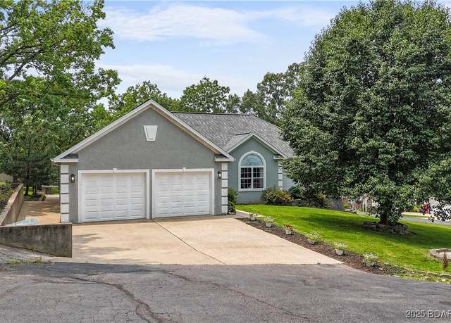Property at 166 Joy Cir, Camdenton, MO 65020, 5 beds, 3 baths