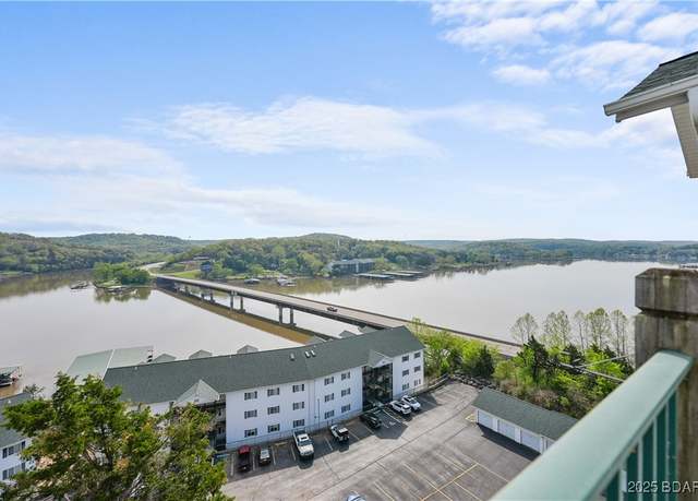 Property at 75 Cedar Heights Ln Unit 4D, Camdenton, MO 65020, 3 beds, 2 baths