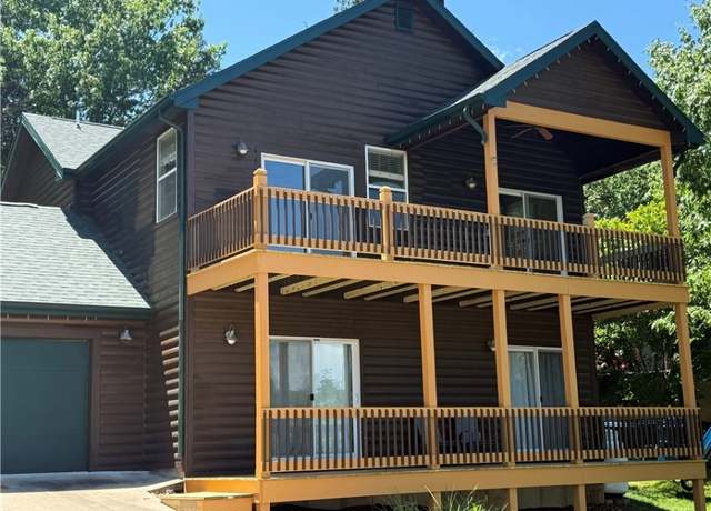 Property at 129 Golf View Dr, Camdenton, MO 65020, 3 beds, 3 baths