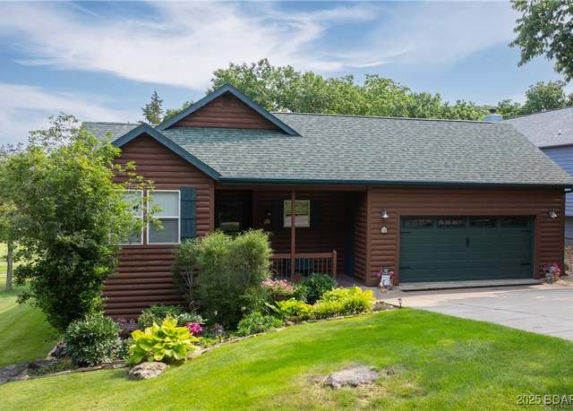 Property at 138 Golf View Dr, Camdenton, MO 65020, 3 beds, 3 baths