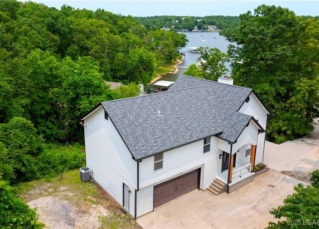 Property at 64 Oriole Ct, Lake Ozark, MO 65049, 4 beds, 3 baths